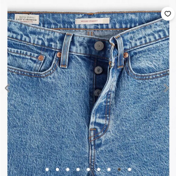 Levi's Wedgie Straight Fit Light Wash (Barely worn) - Picture 9 of 9